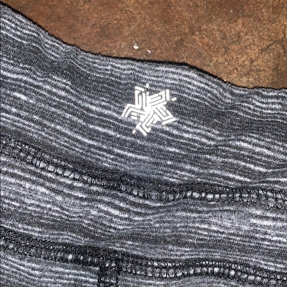 Capris - Picture 3 of 4